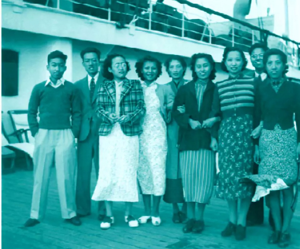 《茶杯头历险记》双人版无限复活通关小技巧:星空综合(图1) 星空·综合体育